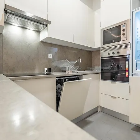 Apartment Akicity Baixa Honor